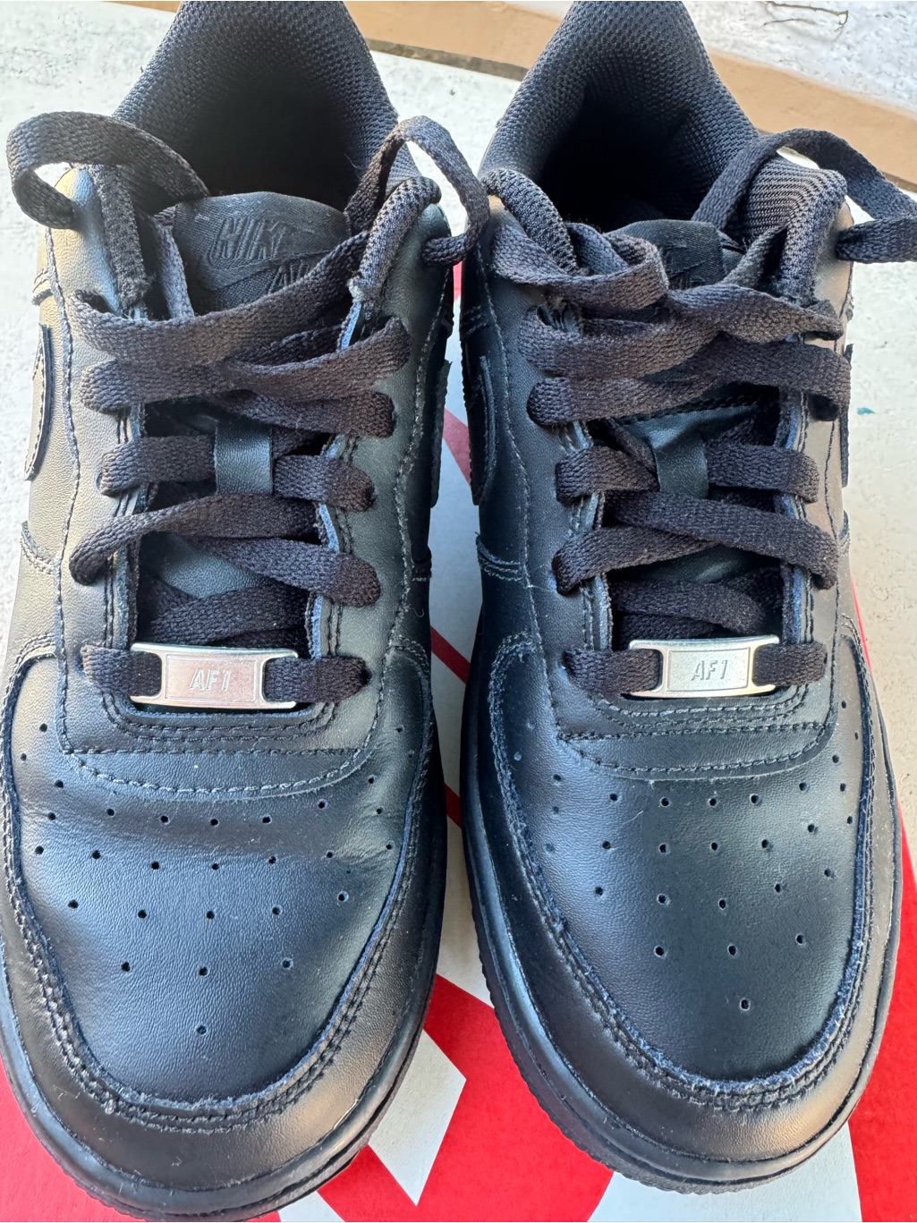 Nike Big Kids Black Leather Sneakers With Af1 Lace Tags